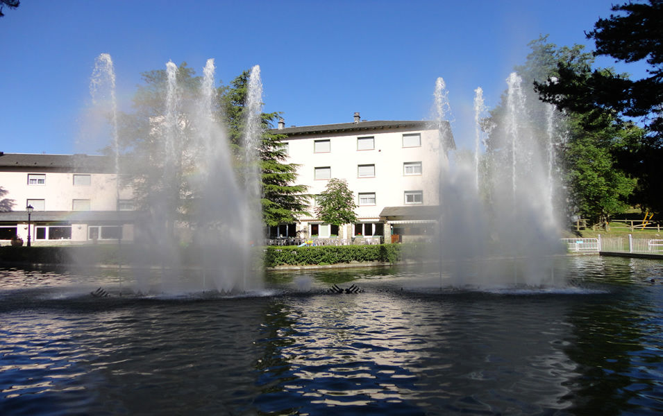 Hotel La Pardina Sabiñánigo Buitenkant foto