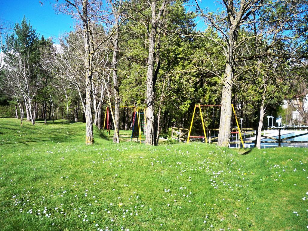 Hotel La Pardina Sabiñánigo Buitenkant foto